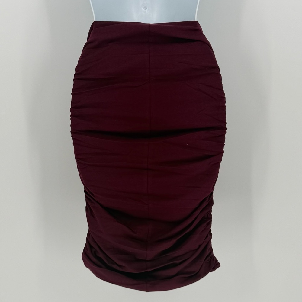 Zenana Ruched bodycon knee-length midi pencil skirt